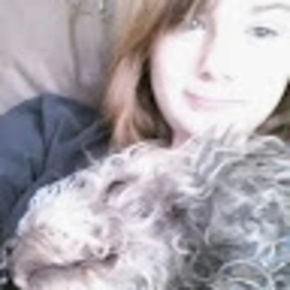 Meet your Posher, Leigh - Picture 1 of 1